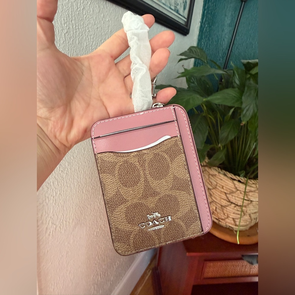 NWT Coach Zip Card Case In Signature Canvas - CW883 Silver/Tan/Dusty Pink $118 - Picture 7 of 14